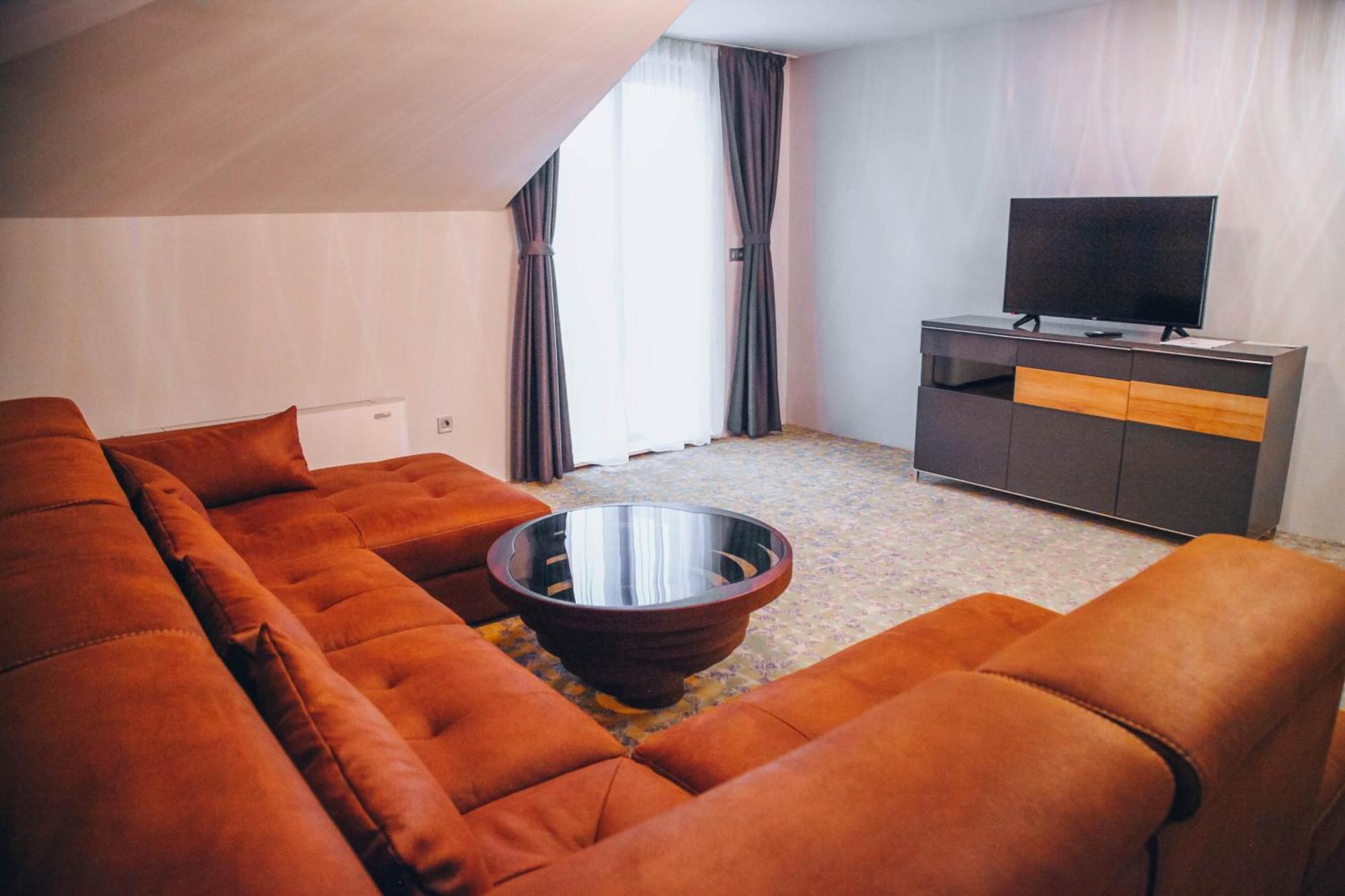S Club Resort Hotel Aqua Park And Spa 베오그라드 외부 사진